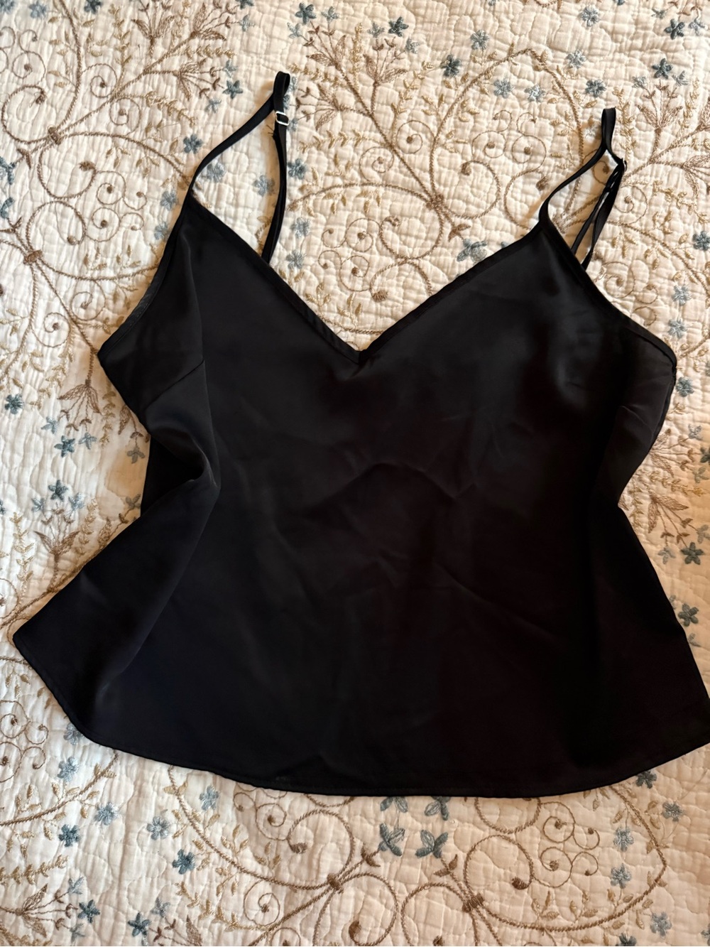 Forever 21 Black V-Neck Satin Camisole with Adjustable Straps